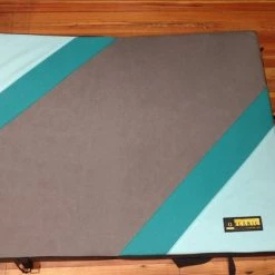Second Gear WNC Organic Climbing Simple Pad Crash Pad (Color Patterns Vary)