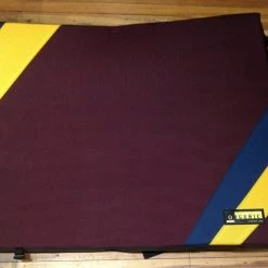 Second Gear WNC Organic Climbing Simple Pad Crash Pad (Color Patterns Vary)