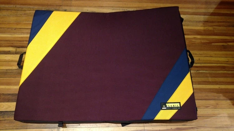 Second Gear WNC Organic Climbing Simple Pad Crash Pad (Color Patterns Vary)