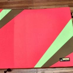 Second Gear WNC Organic Climbing Simple Pad Crash Pad (Color Patterns Vary)