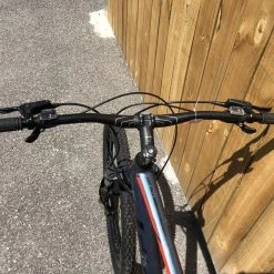 Second Gear WNC Giant Talon Hardtail Bike, Blue/Red XL Frame